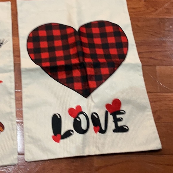 New Set/2 Valentine’s Day garden flags - Picture 3 of 3
